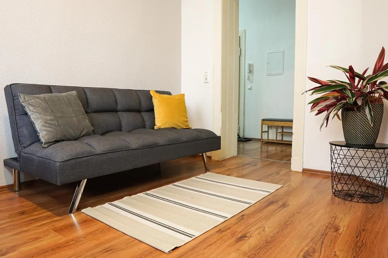 Homy I Altbaucharme Netflix Und Wlan Apartment Leipzig Germany