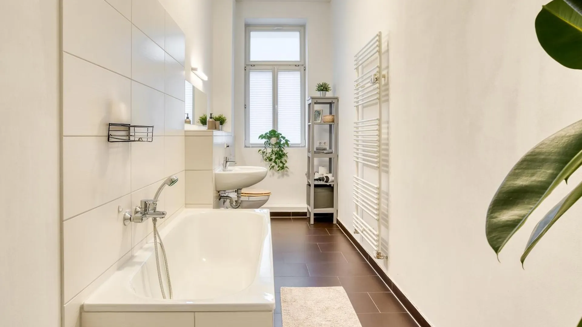 Homy I Altbaucharme Netflix Und Wlan Apartment Leipzig